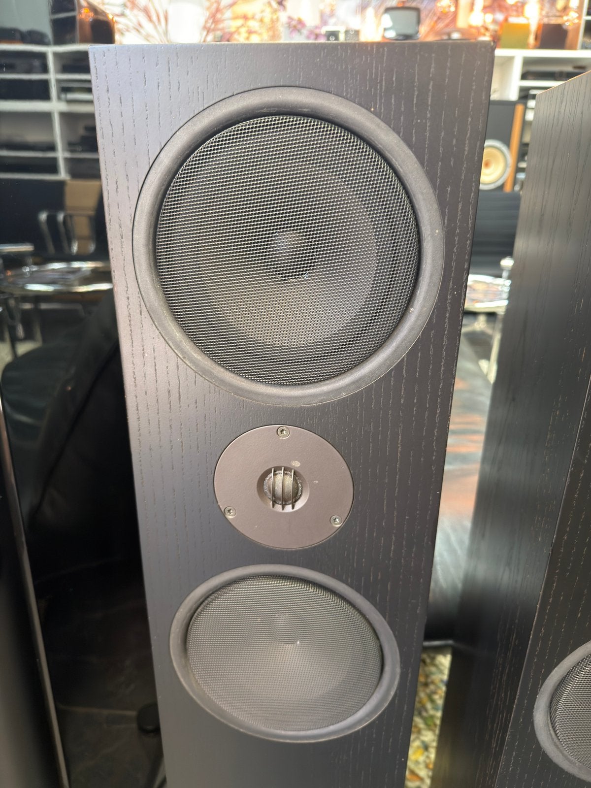 Linn Ninka – high-end luidsprekers – zwart, Stereo speakers, Gebruikt, Waterfoot road 12 Glasgow, Helpline@linn.co.uk