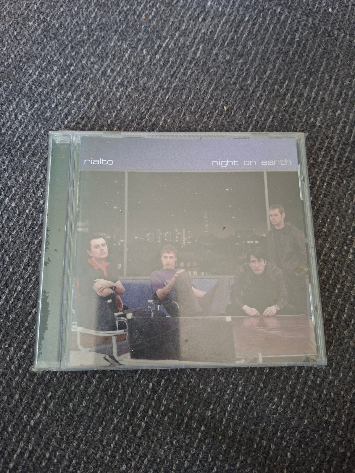 CD - Rialto Night on Earth - NIEUW in verpakking, Verzenden, Nieuw in verpakking, Poprock