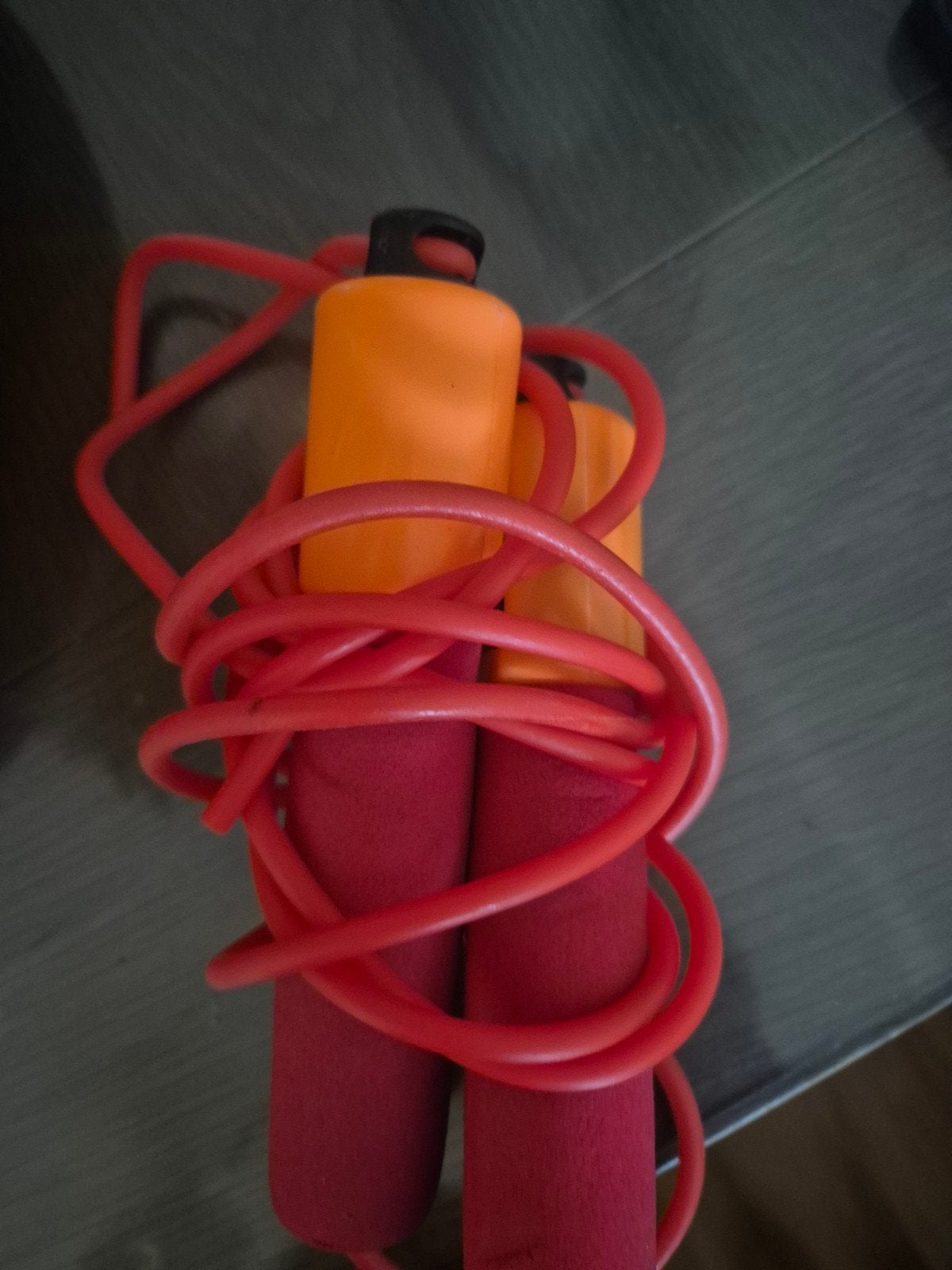 Rood en Oranje Springtouw - Ideaal voor Sport en Fitness, Ophalen, Sport-springtouw, Gebruikt