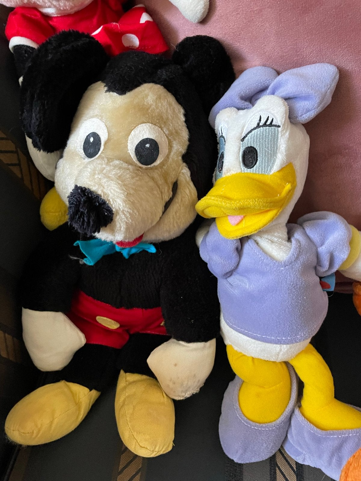 Diverse knuffels: konijnen, eenden, Mickey, Daisy, giraf, av, Gebruikt, Disney, Konijn, Ophalen of Verzenden