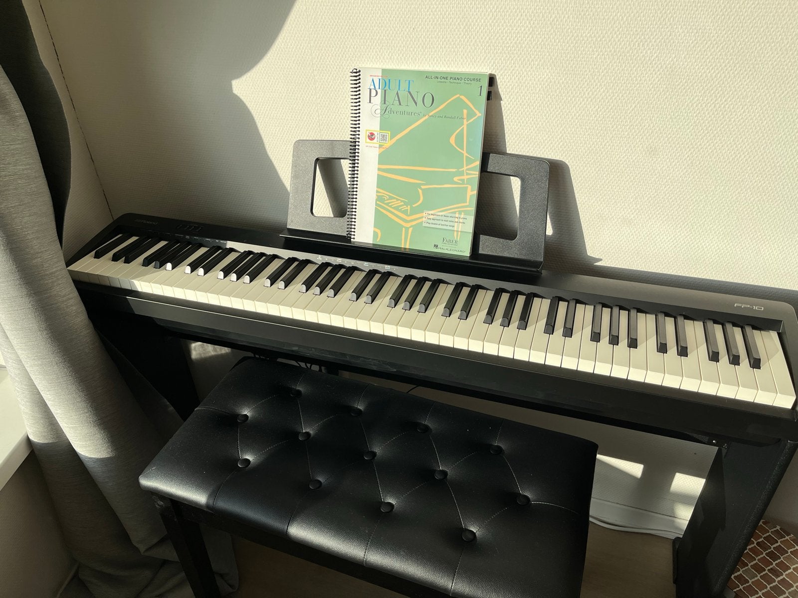 Roland FP-10 Digitale Piano compleet met accessoires, Ophalen, Zwart, Digitaal, Zo goed als nieuw