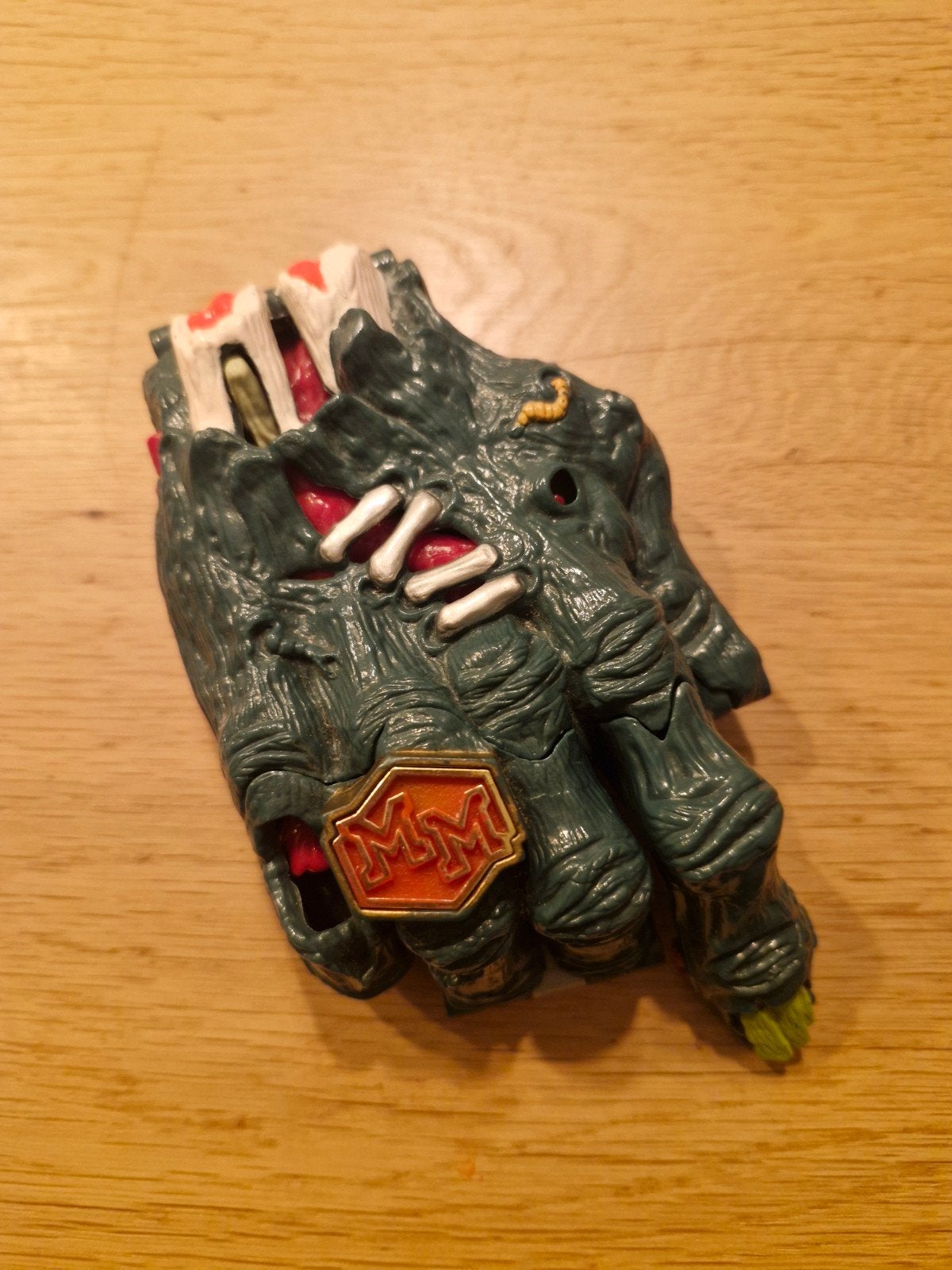 Mighty Max Crushes the Hand, Ophalen of Verzenden, Zo goed als nieuw