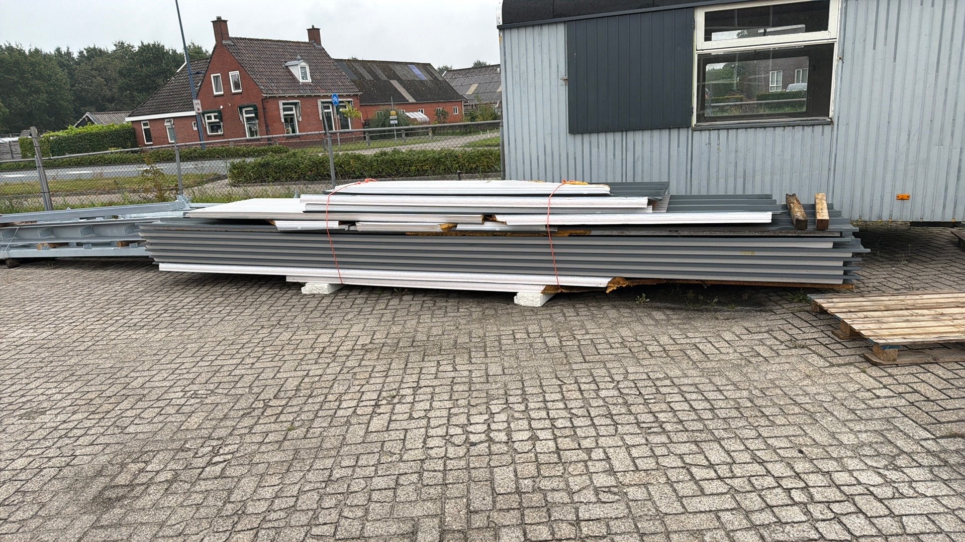 Tweede hands dakplaten, Ophalen, Zo goed als nieuw