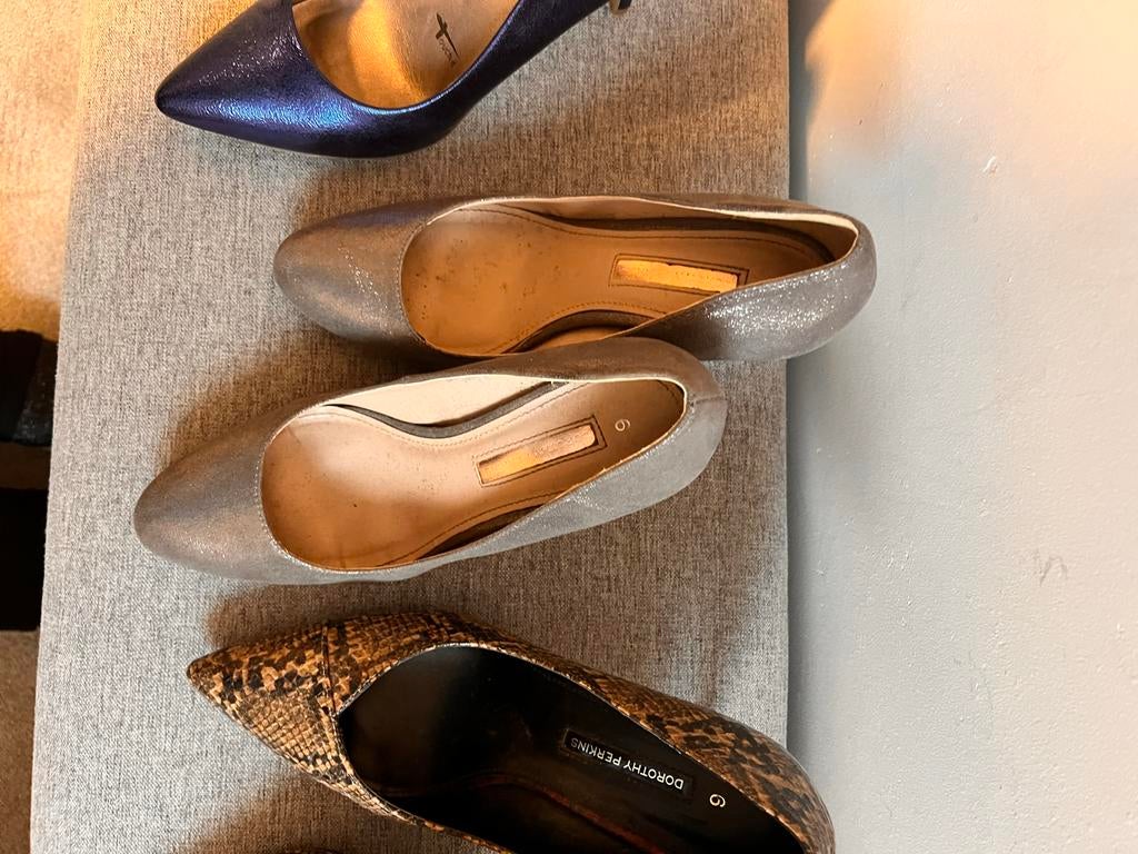 3 paar pumps maat 39: kobaltblauw, zilvergrijs, slangenprint, Kleding | Dames, Schoenen, Ophalen, Gedragen, Blauw, Pumps