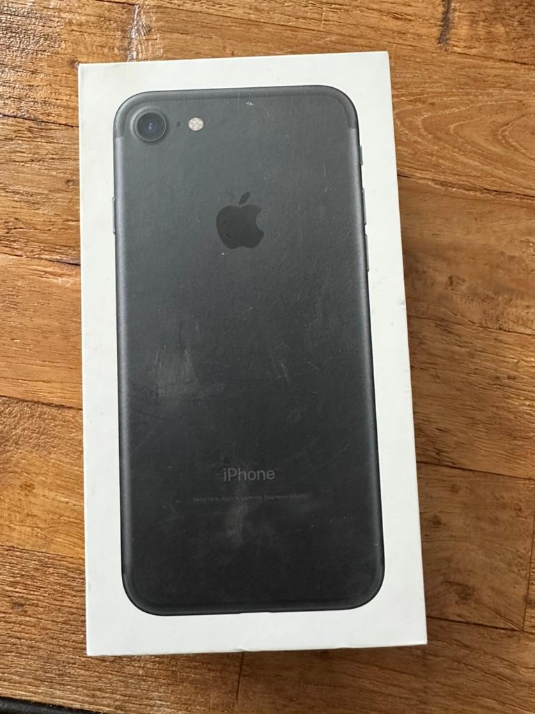 Lege doos van een Apple iPhone 7, Ophalen of Verzenden, Zwart, 32 GB, IPhone 7