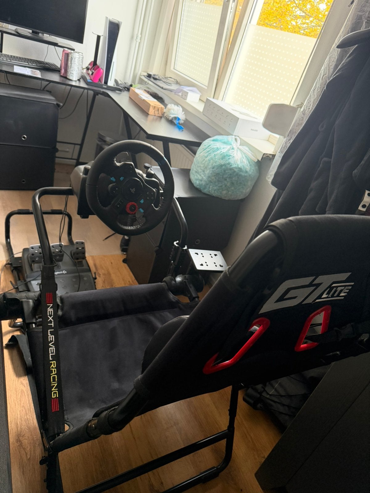 Logitech G29 Driving Force + Next Level Racing GT Lite stoel, Logitech, Ophalen, Zo goed als nieuw, Racestuur