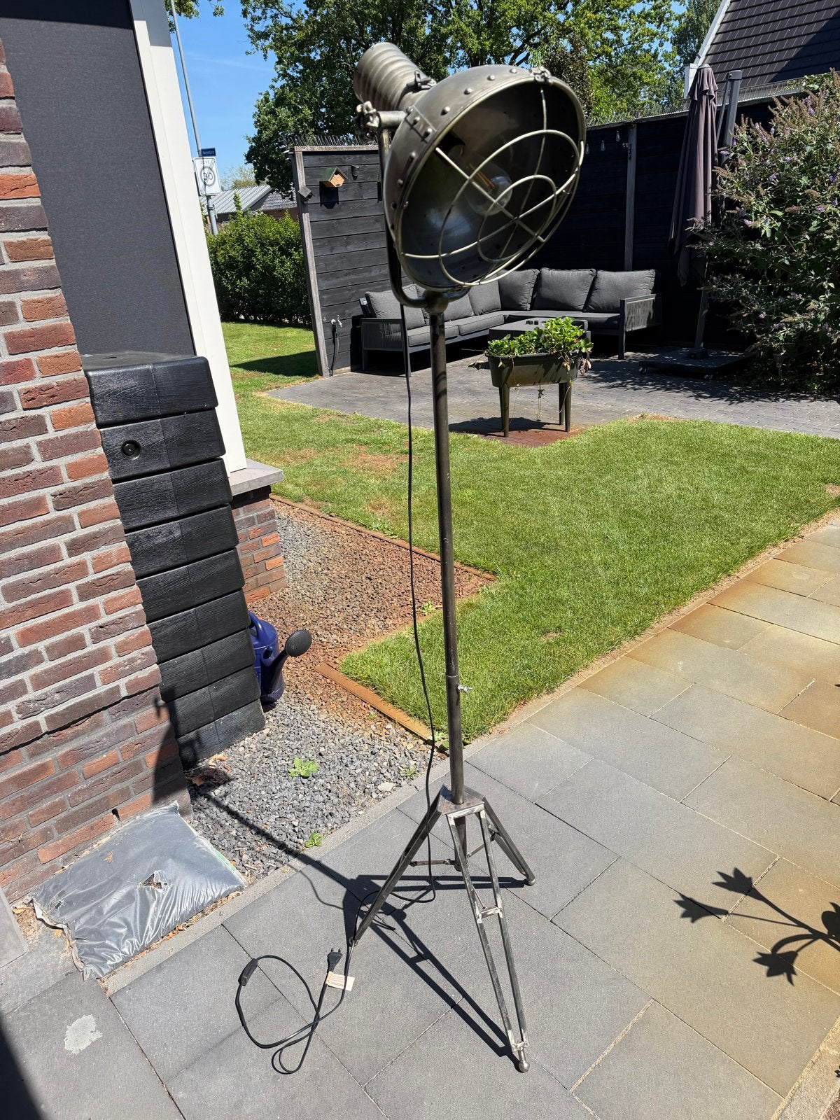 Stoere industriële staande lamp - Spotlight design, Ophalen, Gebruikt, E27 (groot), Metaal