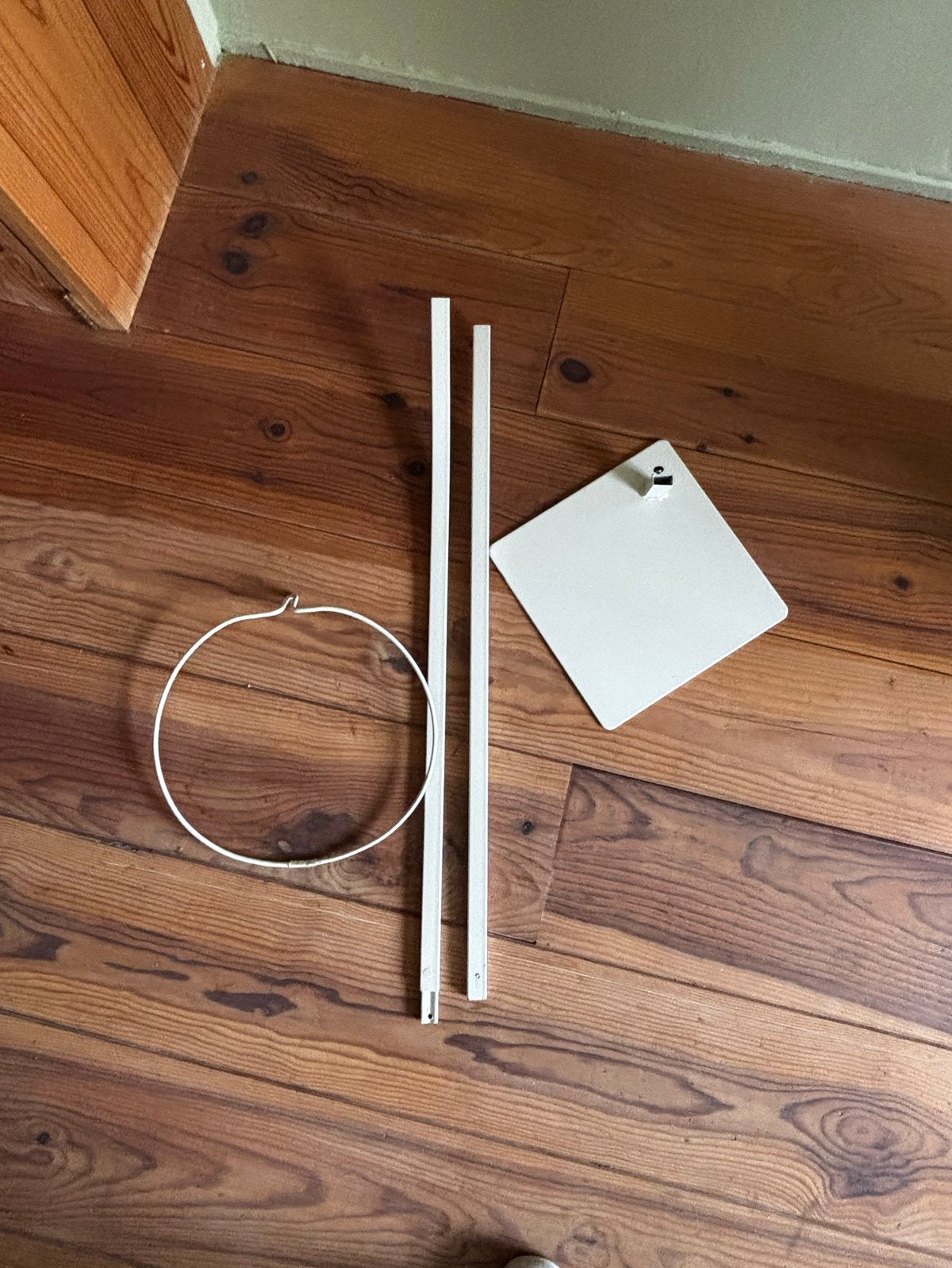 Wit metalen hemeltje met kanten gordijnen voor wieg/ledikant, Kinderen en Baby's, Kinderkamer | Inrichting en Decoratie, Gebruikt