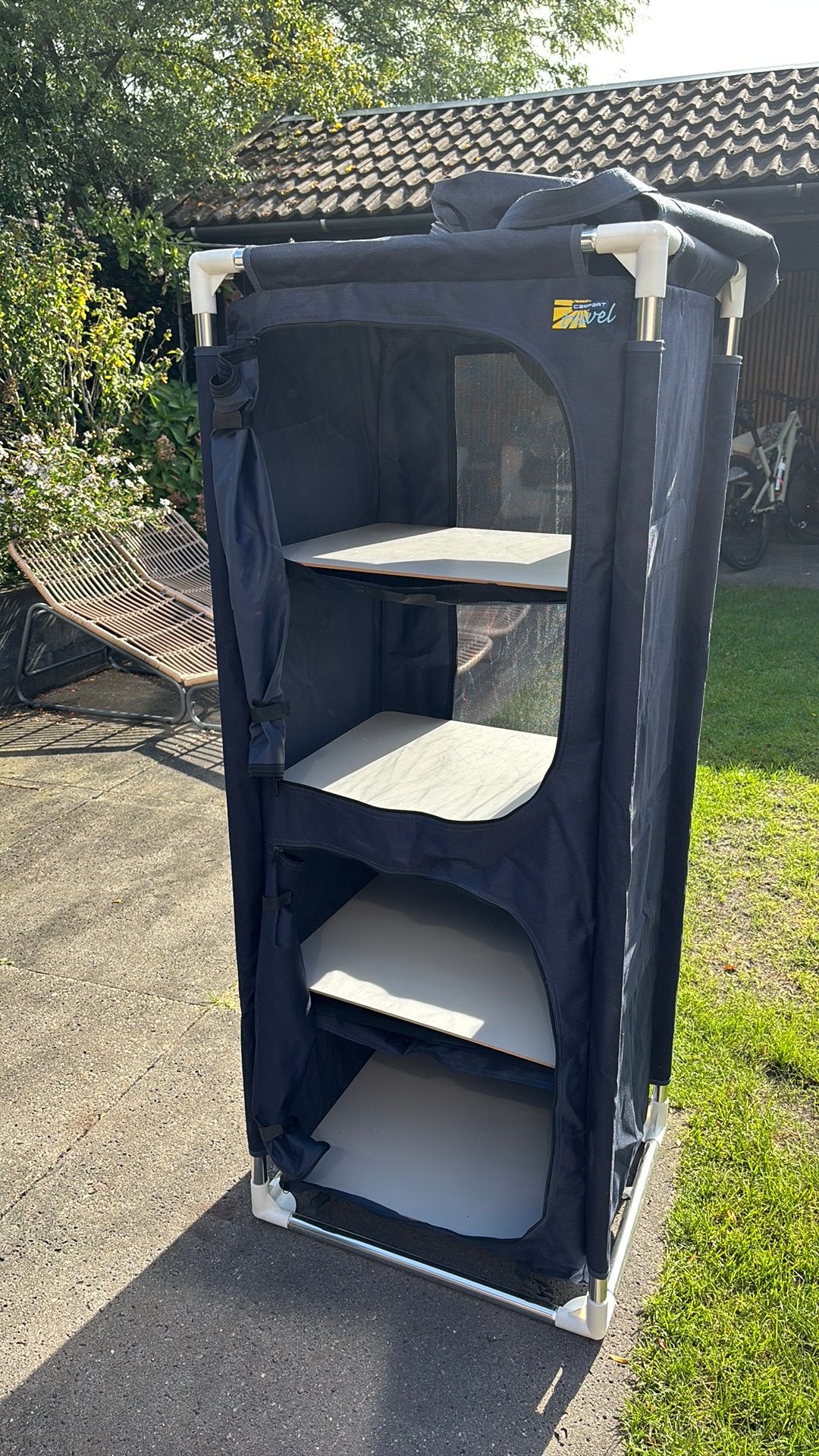 Mobiele Kampeer kast voor op de kamping, Ophalen, Zo goed als nieuw