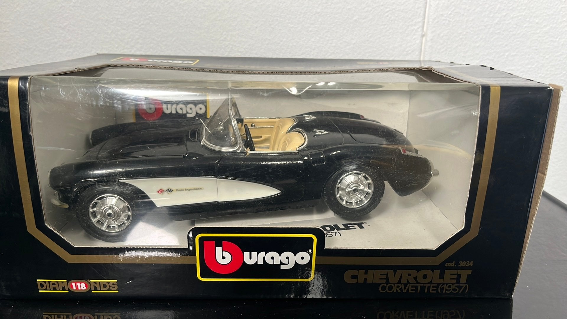 Bburago chevrolet corvette 1957 in zeer nette staat, Ophalen of Verzenden, Zo goed als nieuw, Bburago