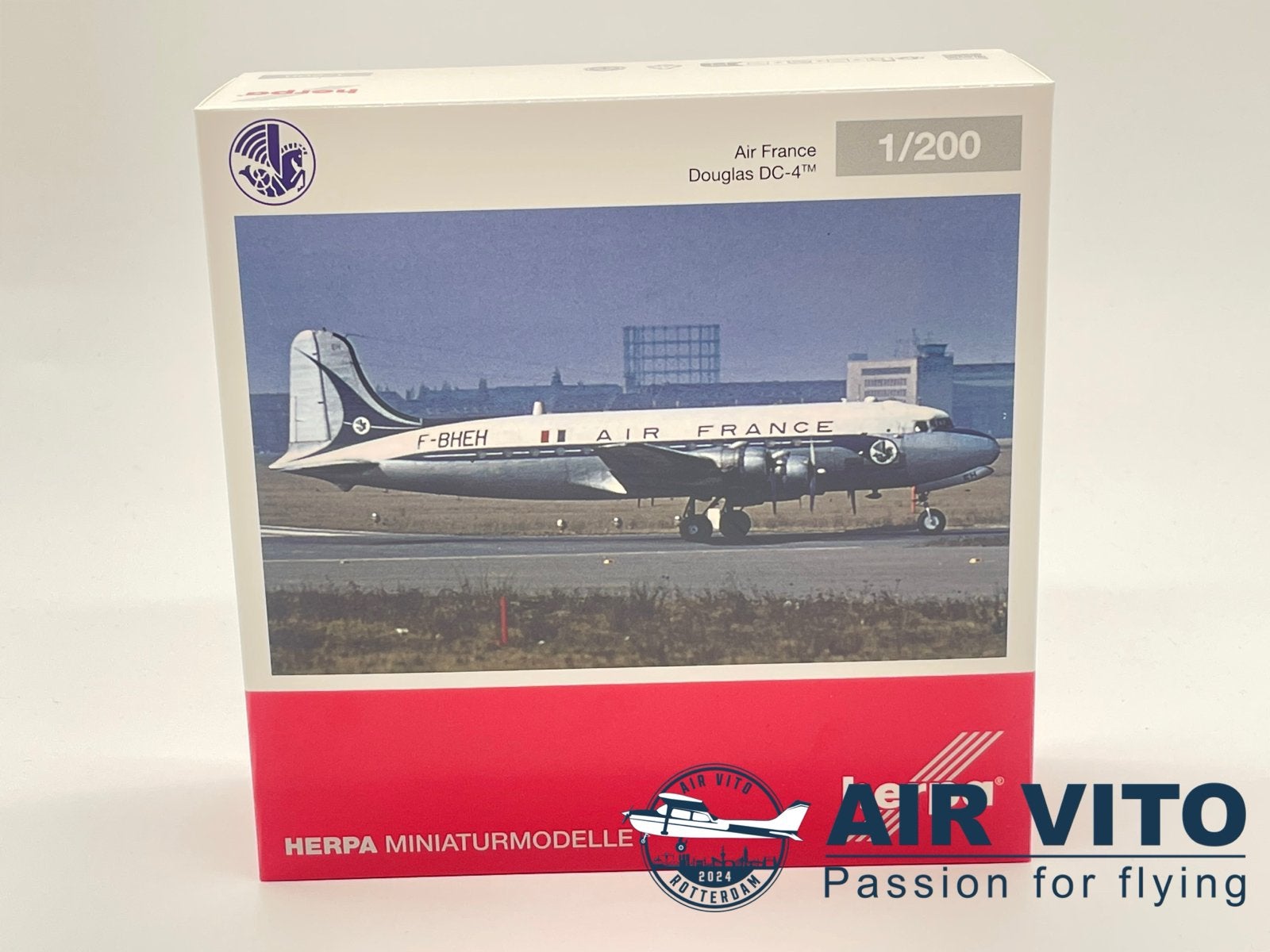 Douglas DC-4 Air France F-BHEH 1:200 Herpa Wings, 2992jb, Schaalmodel, Ophalen of Verzenden, ,