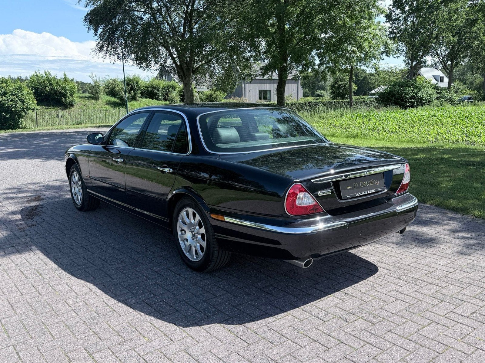 Jaguar XJ 3.0 V6 97000 km bj 2004. 0 bpm en youngtimer, Dealer onderhouden, Achterwielaandrijving, Zwart, Zwart