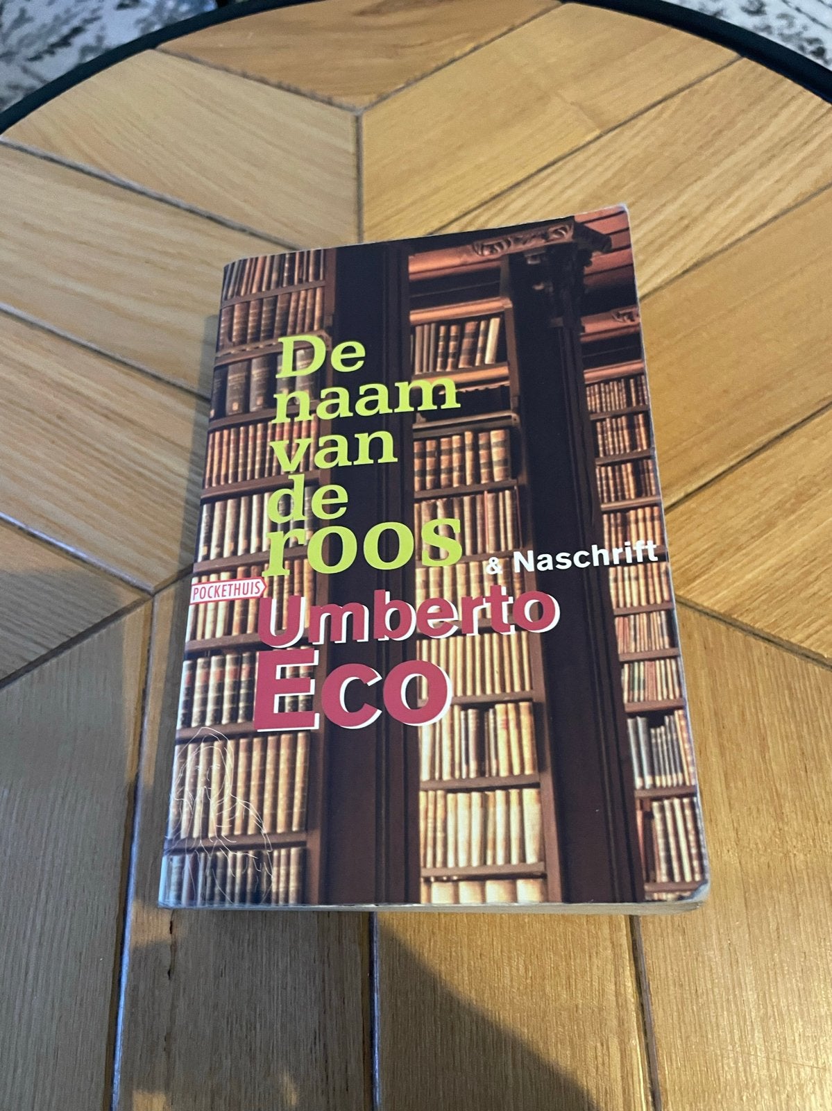 De naam van de roos - Umberto Eco, Ophalen of Verzenden, Gelezen, Europa overig