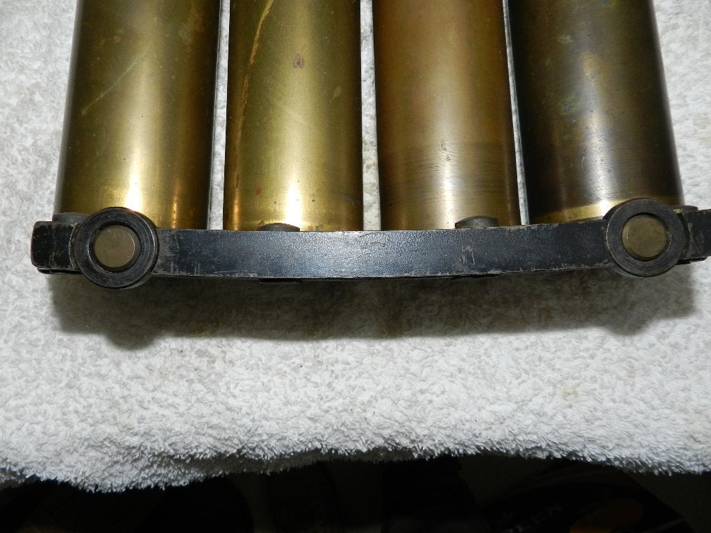 Bofors clip met vier hulzen, Ophalen of Verzenden, Landmacht, Nederland, Hulzen of Bodemvondsten