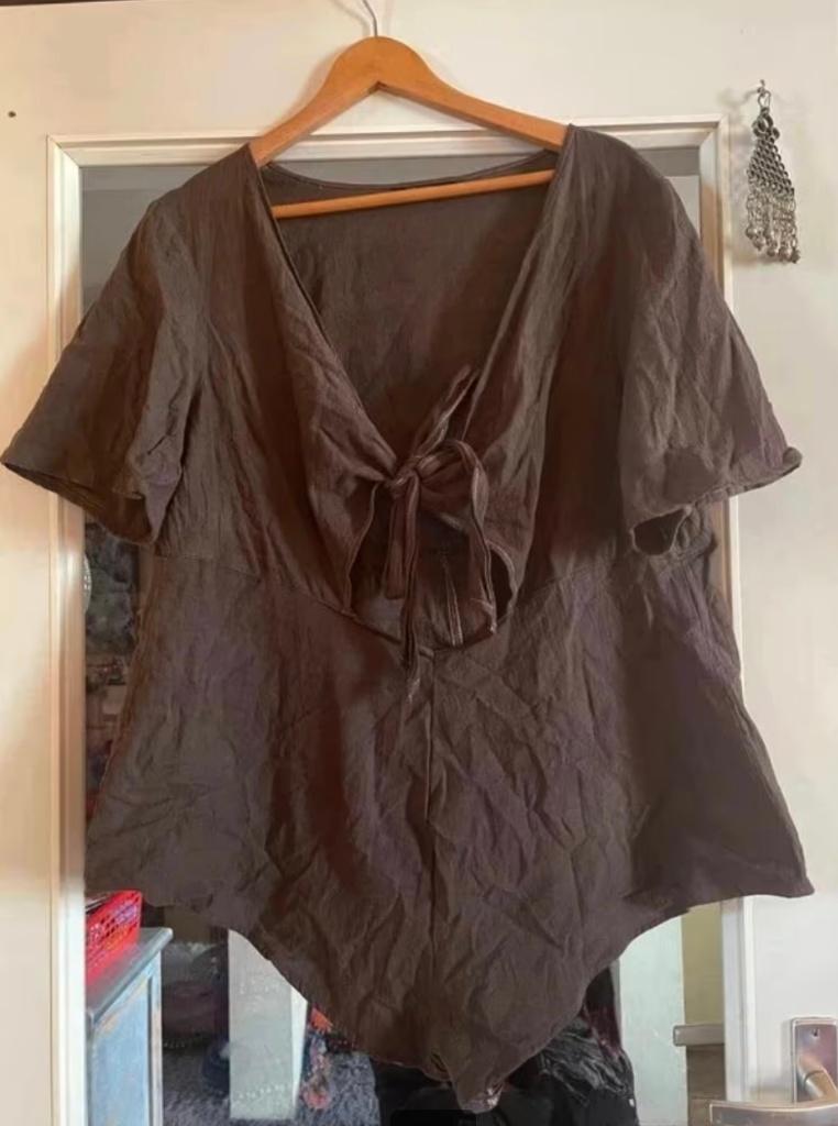 Bruine buik vrije jumpsuit van Shein Curve maat 44 nu 14€, Bruin, Maat 42/44 (L), Ophalen of Verzenden, Zo goed als nieuw