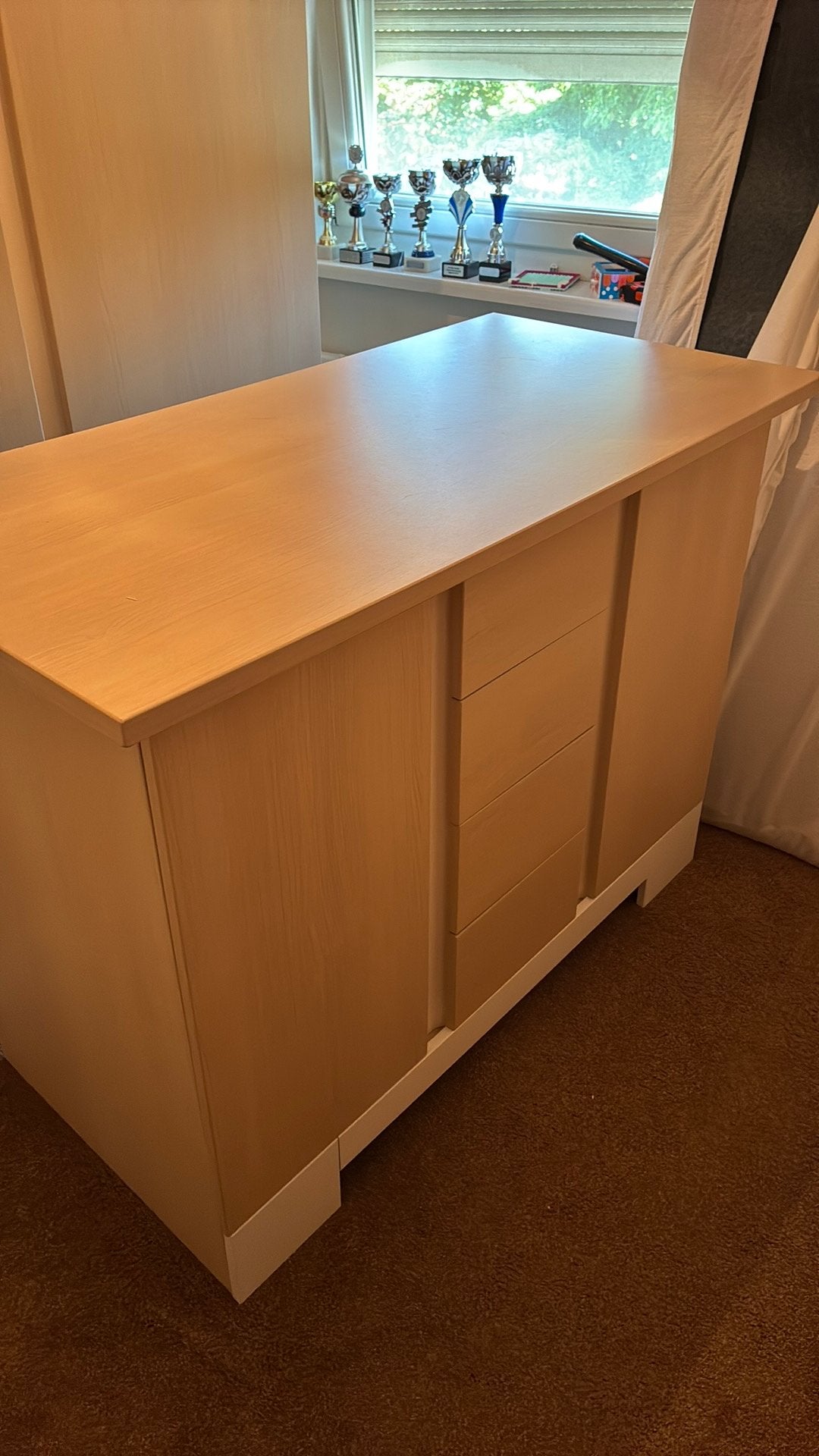 Commode kast, Huis en Inrichting, Kasten | Roldeurkasten en Archiefkasten, Ophalen, 100 tot 150 cm, Zo goed als nieuw, Minder dan 100 cm