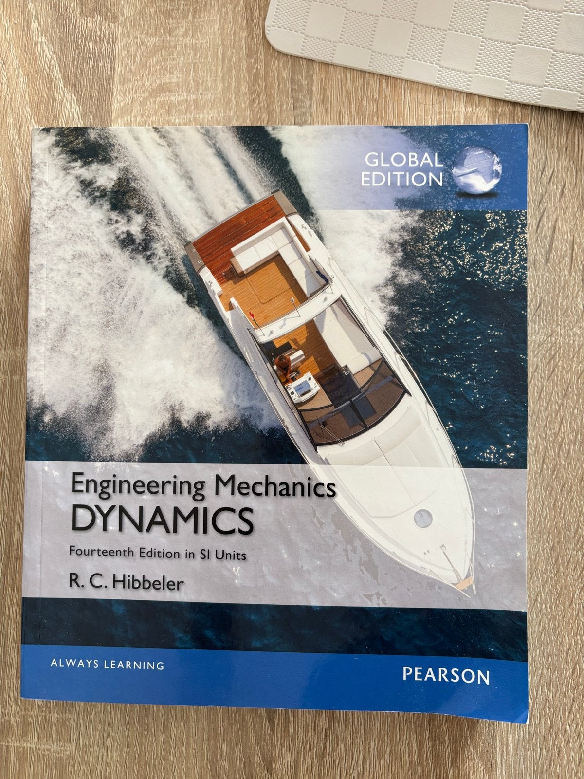 Engineering Mechanics Dynamics - R.C. Hibbeler, Ophalen of Verzenden, Beta, Zo goed als nieuw, HBO