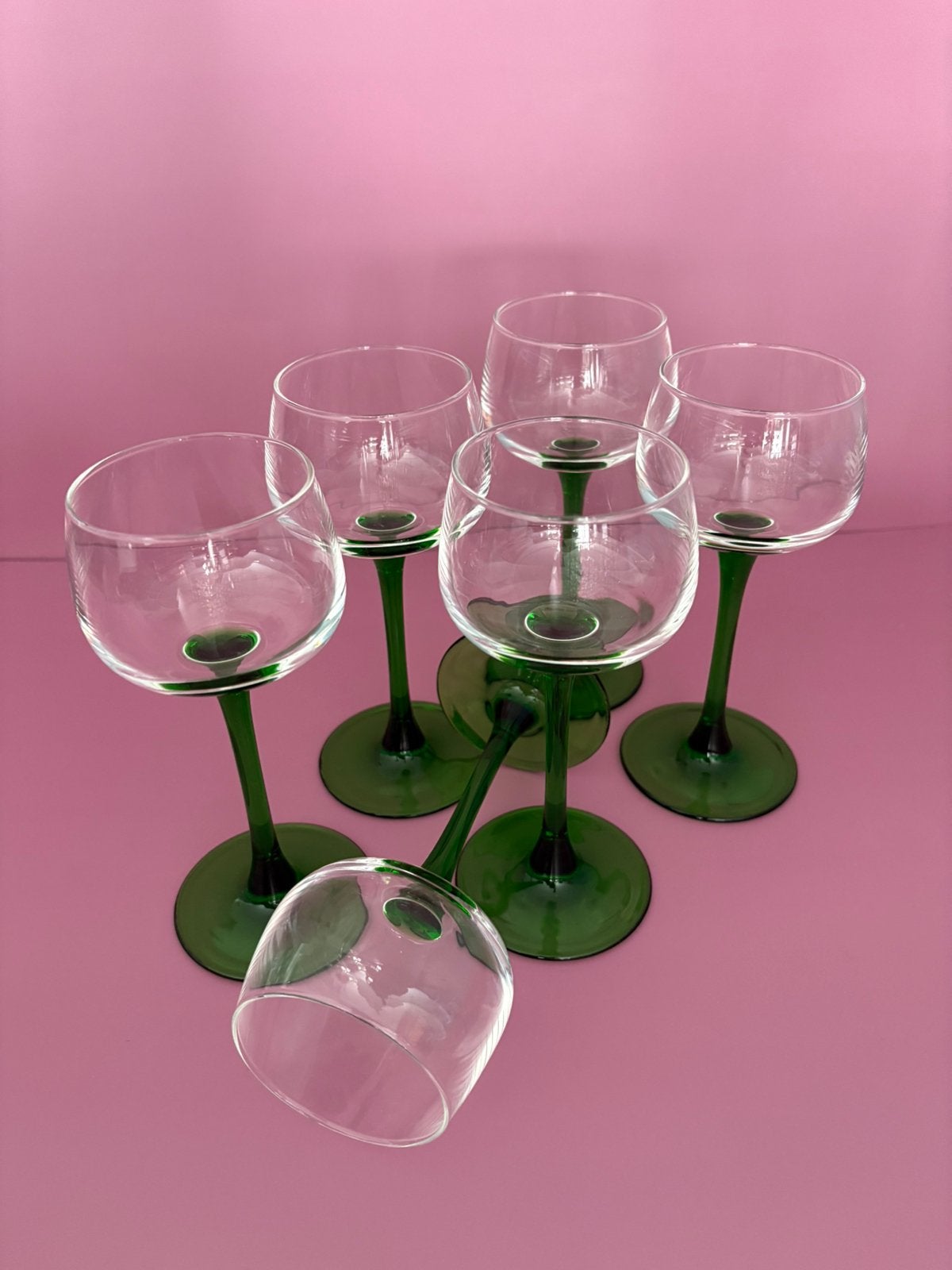 6 Luminarc wijnglazen groene steel, Verzamelen, Glas en Borrelglaasjes, Ophalen of Verzenden, Zo goed als nieuw, Overige typen
