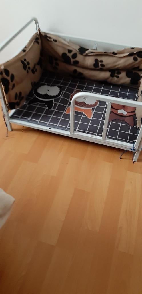 Leuk stevig  hondenbedje 25 euro, Dieren en Toebehoren, Ophalen of Verzenden