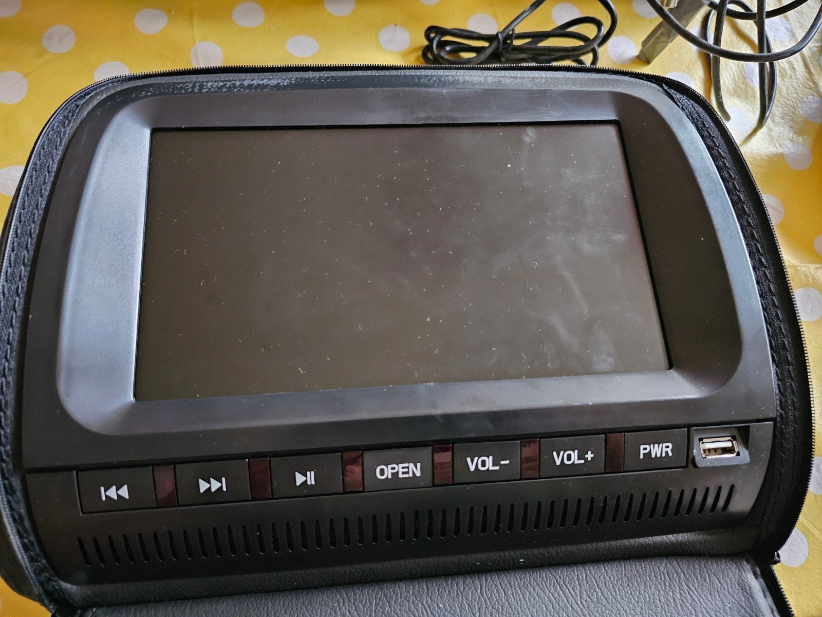 Hoofdsteunen met ingebouwde TV's en DVD-speler, Gebruikt, Onbekend, Ophalen of Verzenden, Onbekend