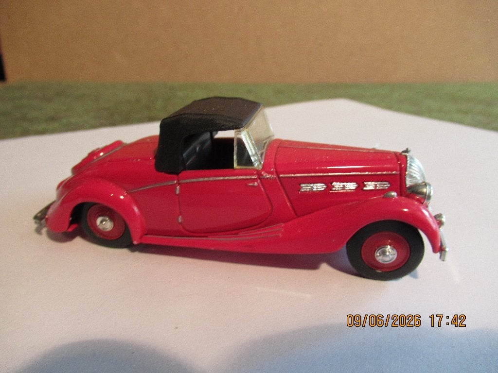 Dinky matchbox  Triumph dolomite  DY 17, Ophalen of Verzenden, Zo goed als nieuw, Auto, Dinky Toys