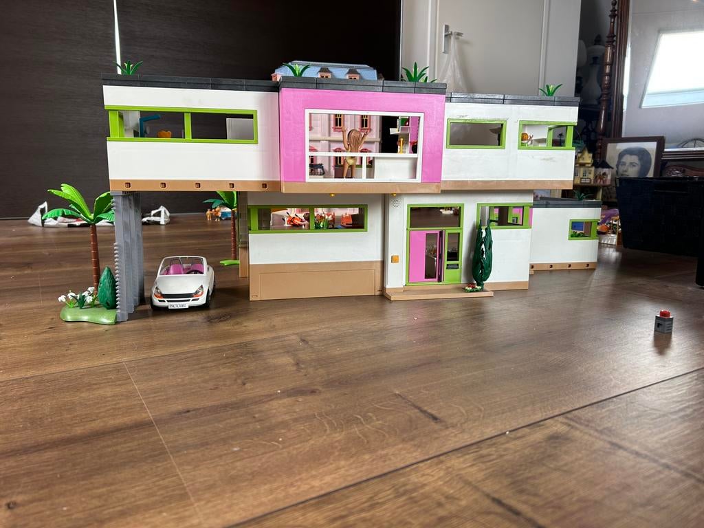 Playmobil luxe Villa modern 71706, Kinderen en Baby's, Speelgoed | Playmobil, Ophalen of Verzenden, Zo goed als nieuw