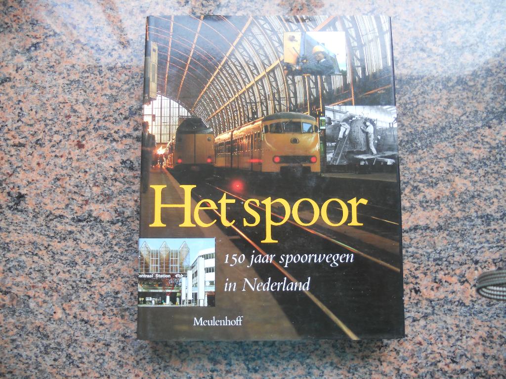 Boek 'Het Spoor', Verzamelen, Ophalen of Verzenden, Zo goed als nieuw, Trein, Boek of Tijdschrift
