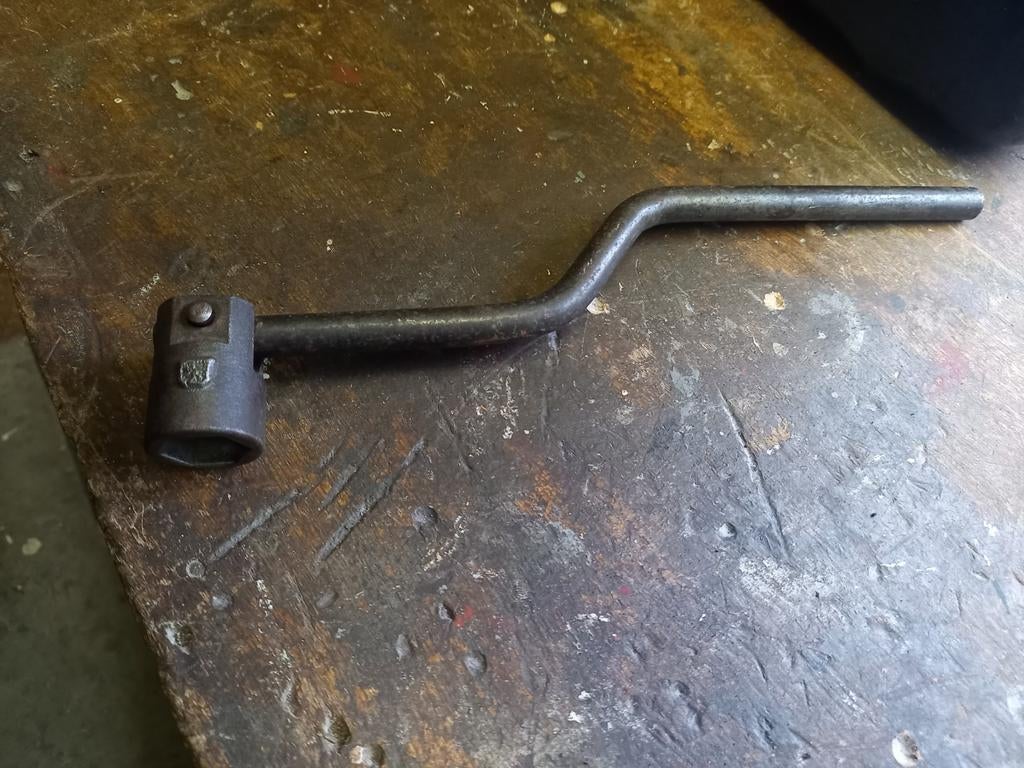 Antieke Wielsleutel 19 mm, Ophalen of Verzenden, Hydraulisch, Garagekrik