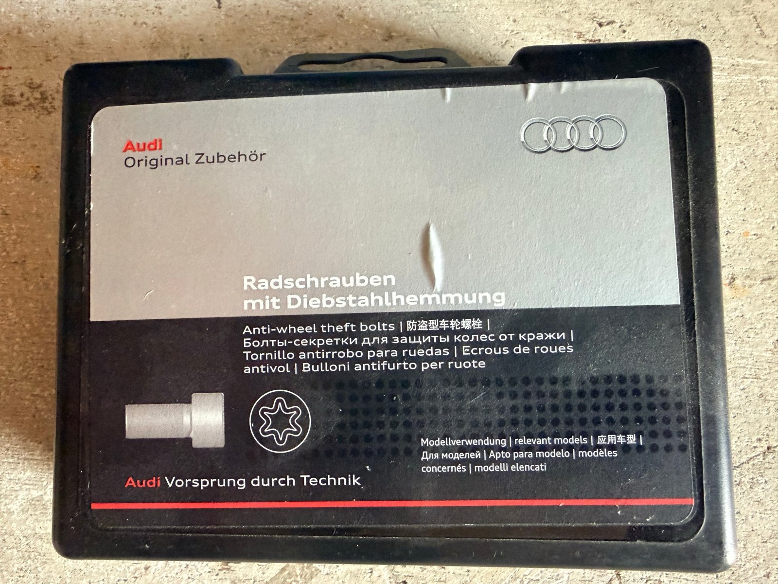Audi originele diefstalbeveiliging wielbouten M14x1.5x27, Ophalen of Verzenden, Gebruikt