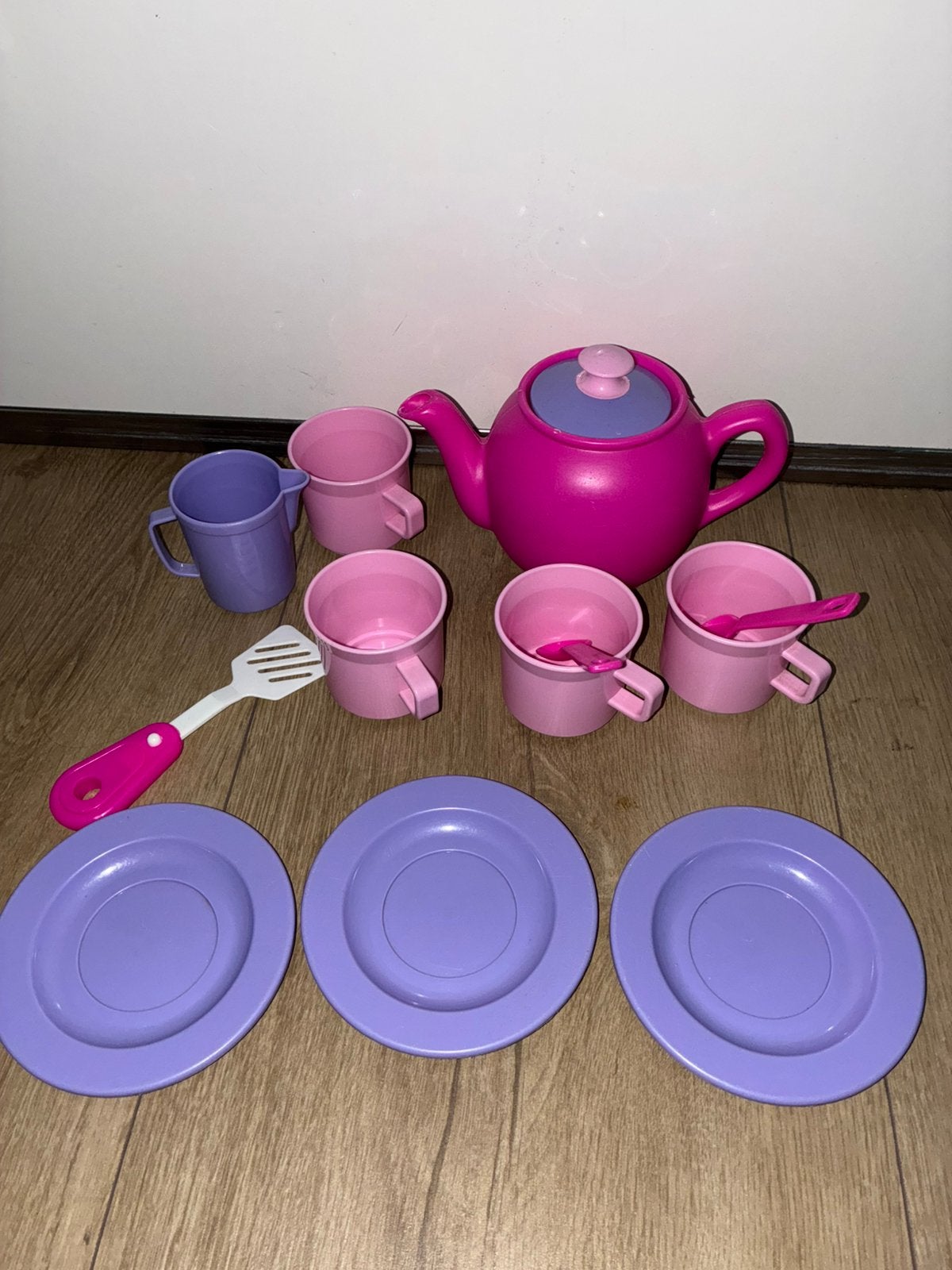 Plastic thee servies speelgoed, Ophalen of Verzenden, Zo goed als nieuw, Kunststof
