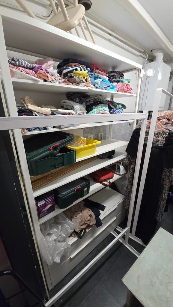 Kast gratis ophalen metaal, Huis en Inrichting, Kasten | Roldeurkasten en Archiefkasten, Gebruikt, Ophalen of Verzenden, Nvt, 25 tot 50 cm