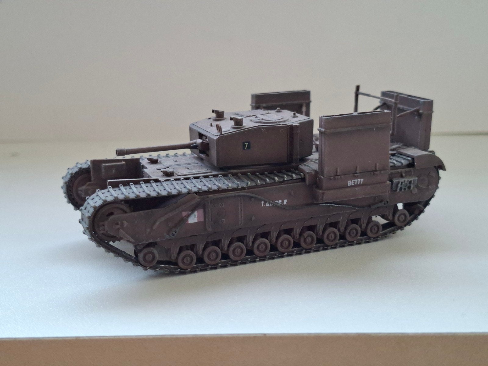 Dragon Armor Churchill MK III, Hobby en Vrije tijd, Modelauto's | Overige schalen, Ophalen of Verzenden