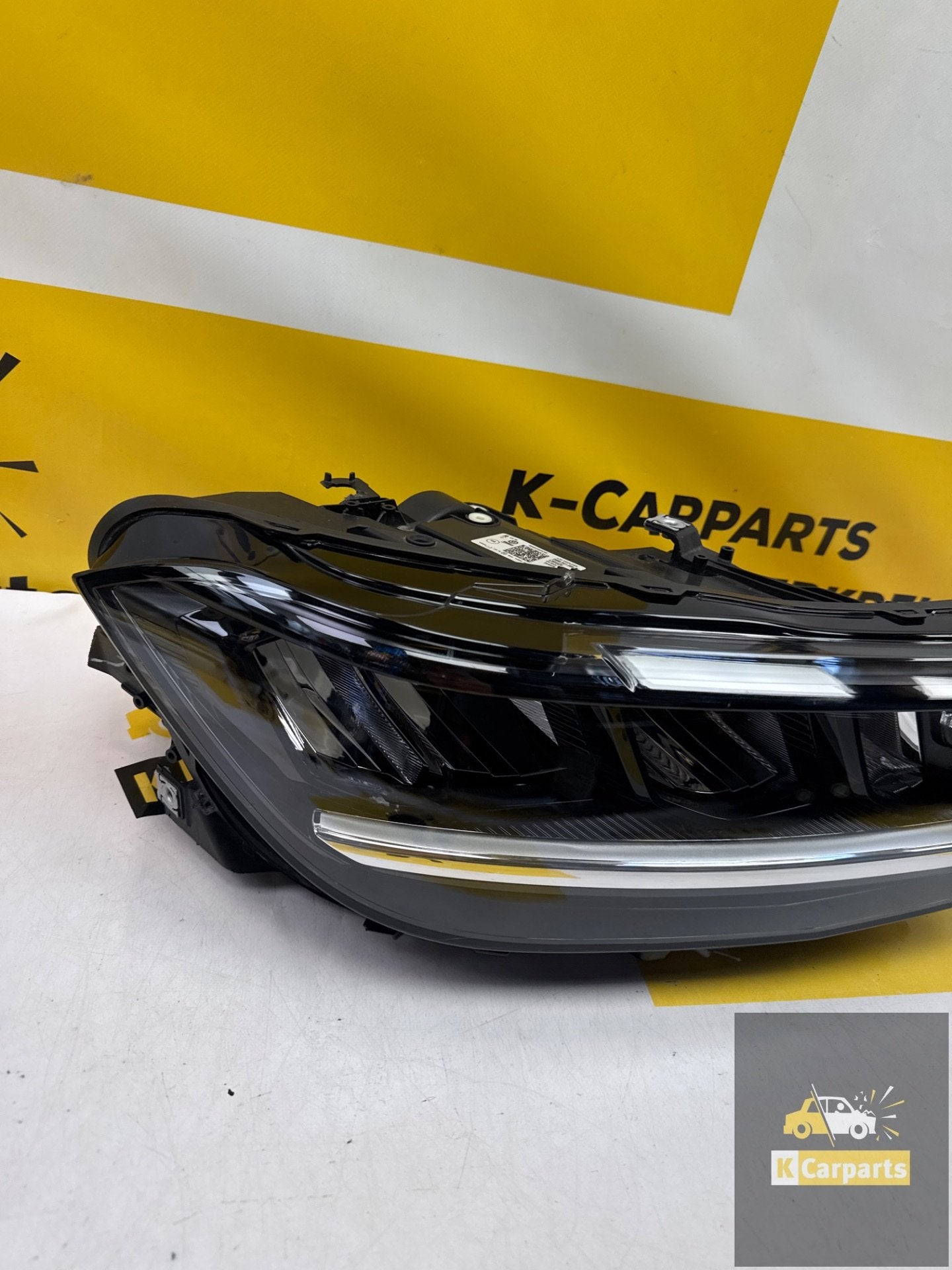 Koplamp VW T-Cross 2GM Rechts Halogeen H7 2GM941006, Auto-onderdelen, Gebruikt, Volkswagen, Volkswagen AG, Berliner Ring 2
38440  Wolfsburg, DE