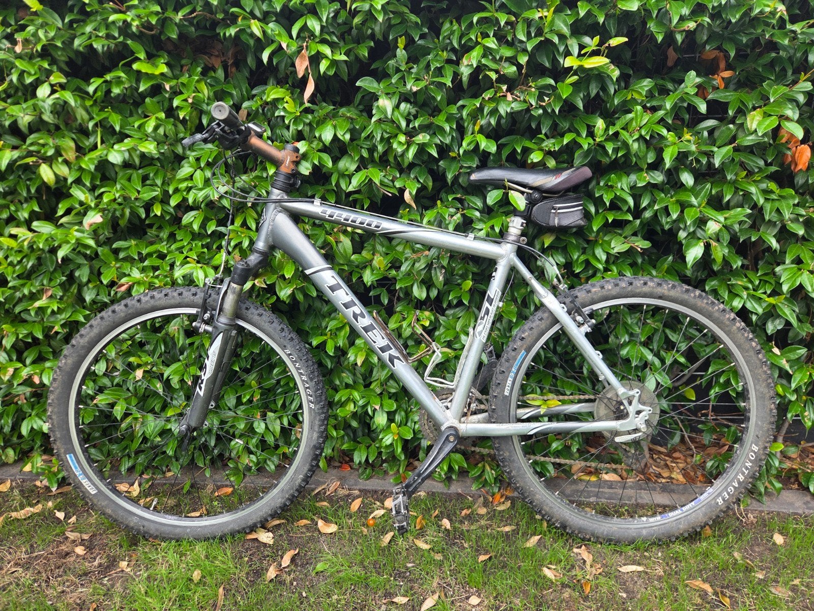 Trek 4400 Mountainbike met accessoires, Ophalen, Gebruikt, Heren, 49 tot 53 cm