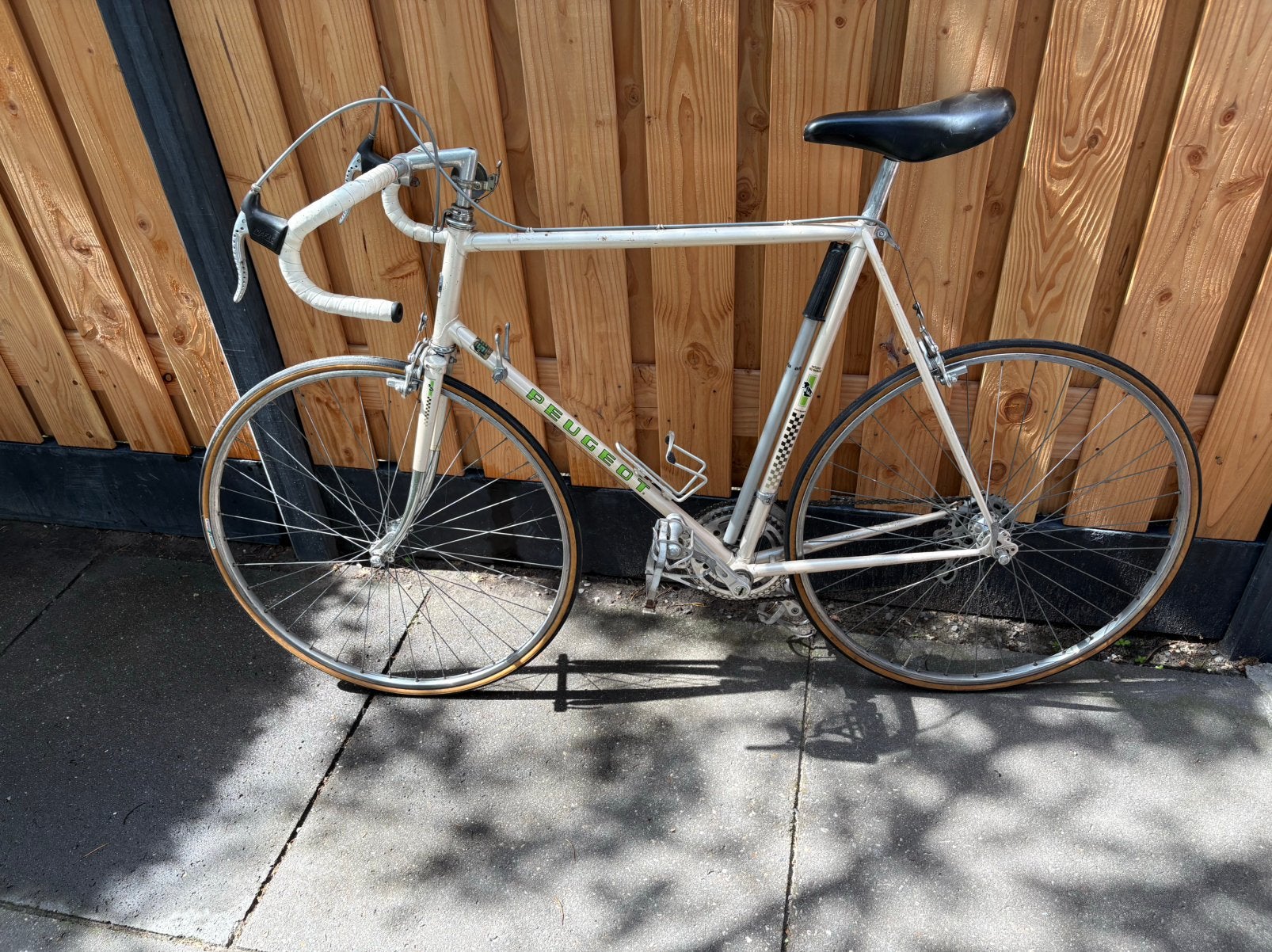 Peugot retro racefiets, Fietsen en Brommers, Fietsen | Racefietsen, 28 inch, Gebruikt, Velgrem, 15 tot 20 versnellingen