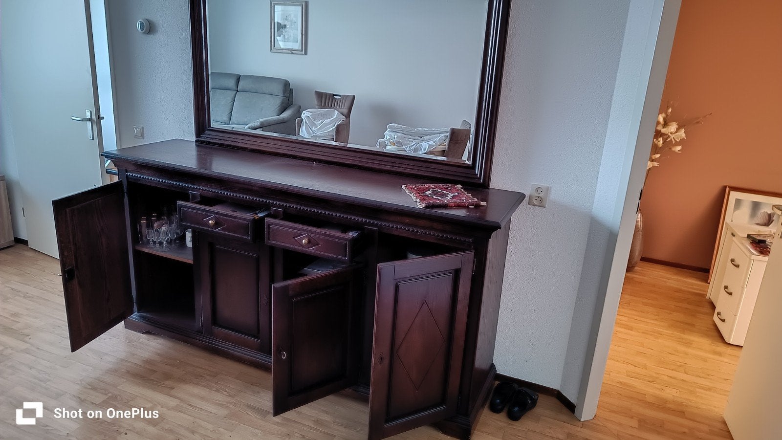 Dressoir/ kast met opzetspiegel, Ophalen, Zo goed als nieuw, 25 tot 50 cm
