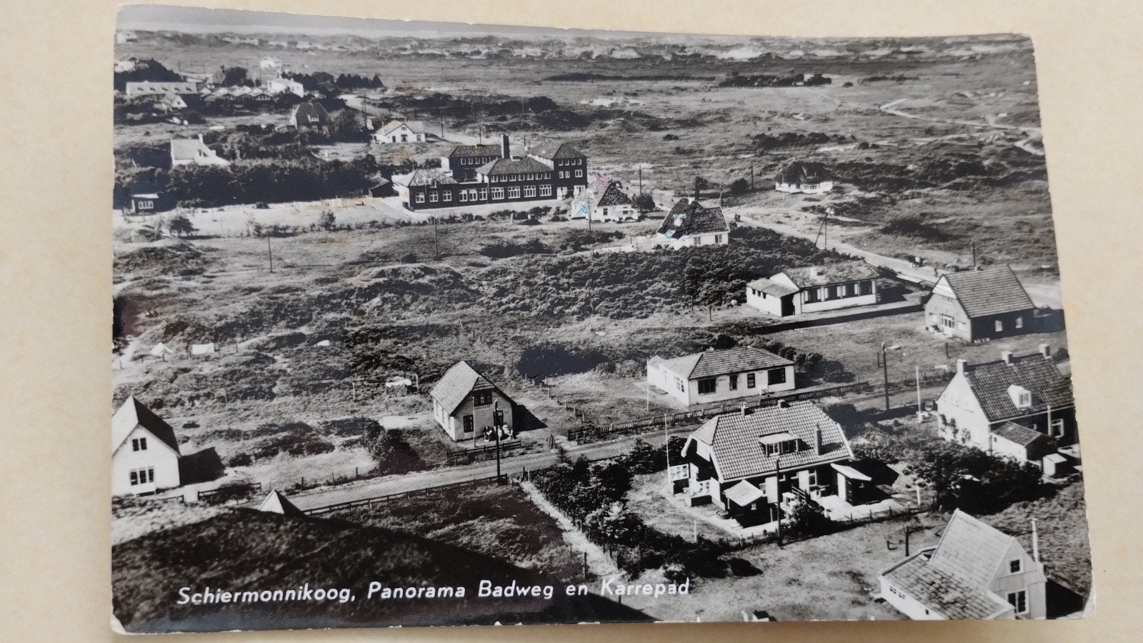 Ansichtkaart Schiermonnikoog Panorama Badweg en Karrepad, Ophalen of Verzenden, 1960 tot 1980, Gelopen, Waddeneilanden