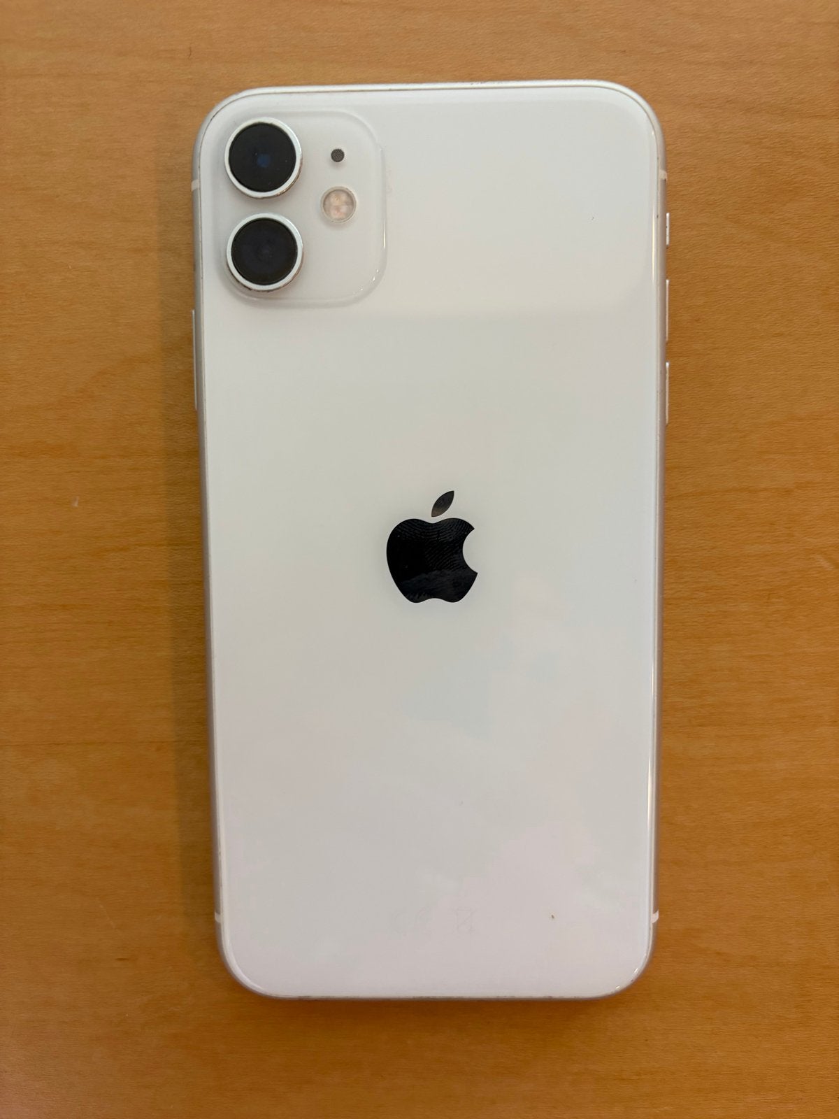 Apple iPhone 11 128GB Wit - Zo goed als nieuw, 128 GB, Wit, Zo goed als nieuw, Zonder simlock
