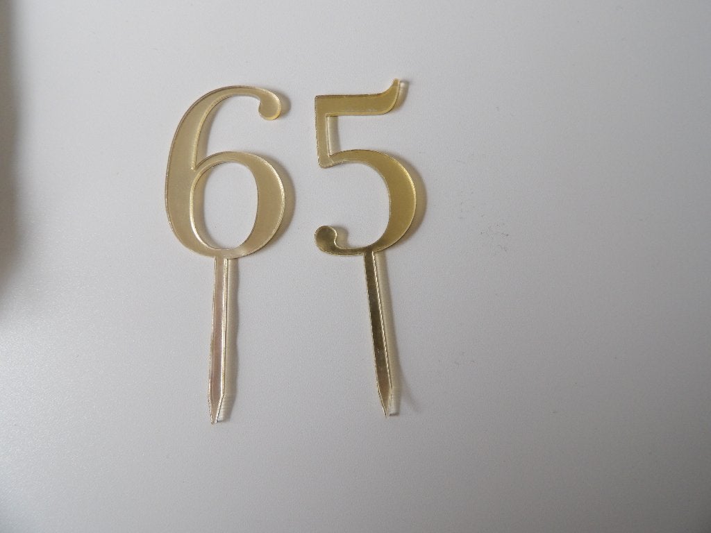 nieuw acryl taart of cupcake topper cijfers 5 + 6 (goud), Hobby en Vrije tijd, Taarten en Cupcakes maken, Ophalen of Verzenden