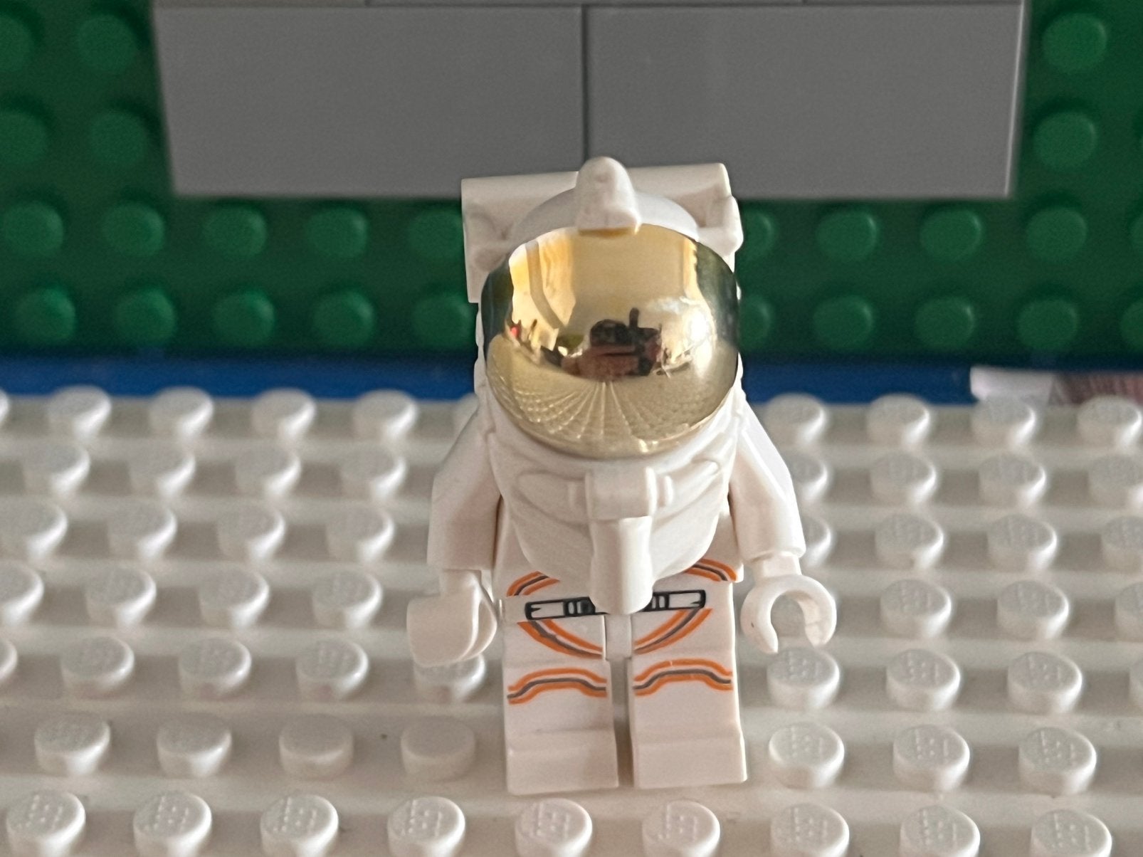 Lego astronaut met spaceuitrustng, Kinderen en Baby's, Speelgoed | Duplo en Lego, Ophalen of Verzenden, Zo goed als nieuw