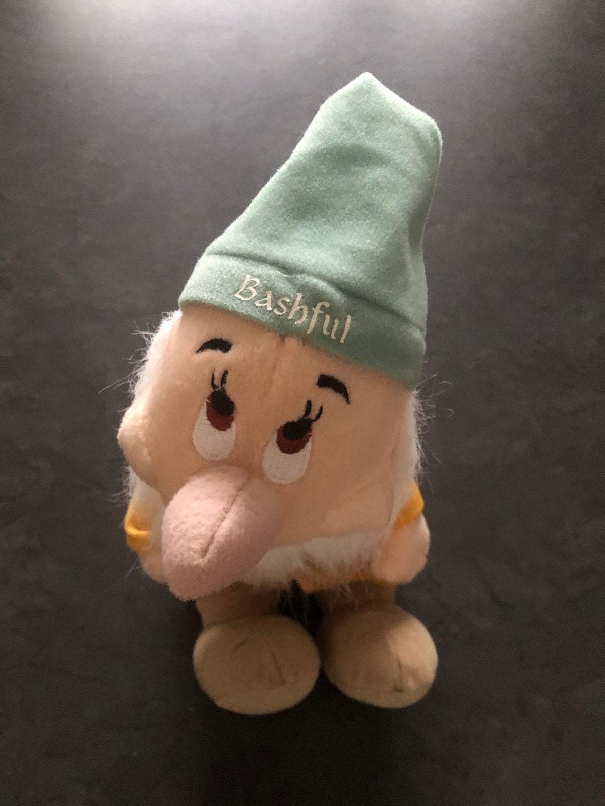 Bashful (bloosje) knuffel (van: sneeuwwitje en de 7 dwergen), Ophalen, Overige figuren, Nieuw, Knuffel