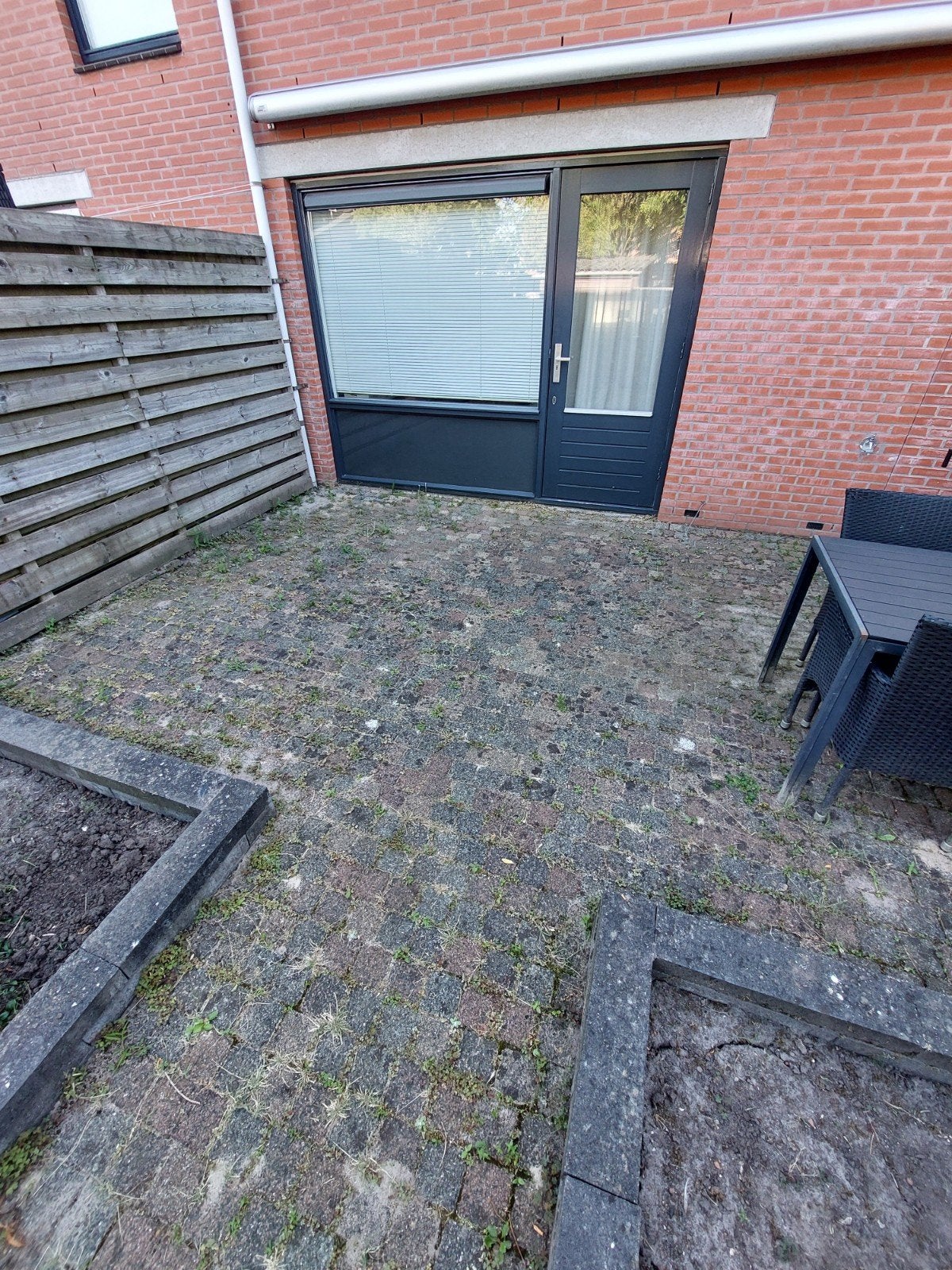Bestrating ong. 23m2 gratis op te halen, Ophalen