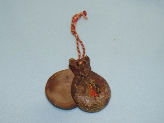 Oude houten castagnettes uit Spanje, souvenir, handgemaakt?, Ophalen of Verzenden