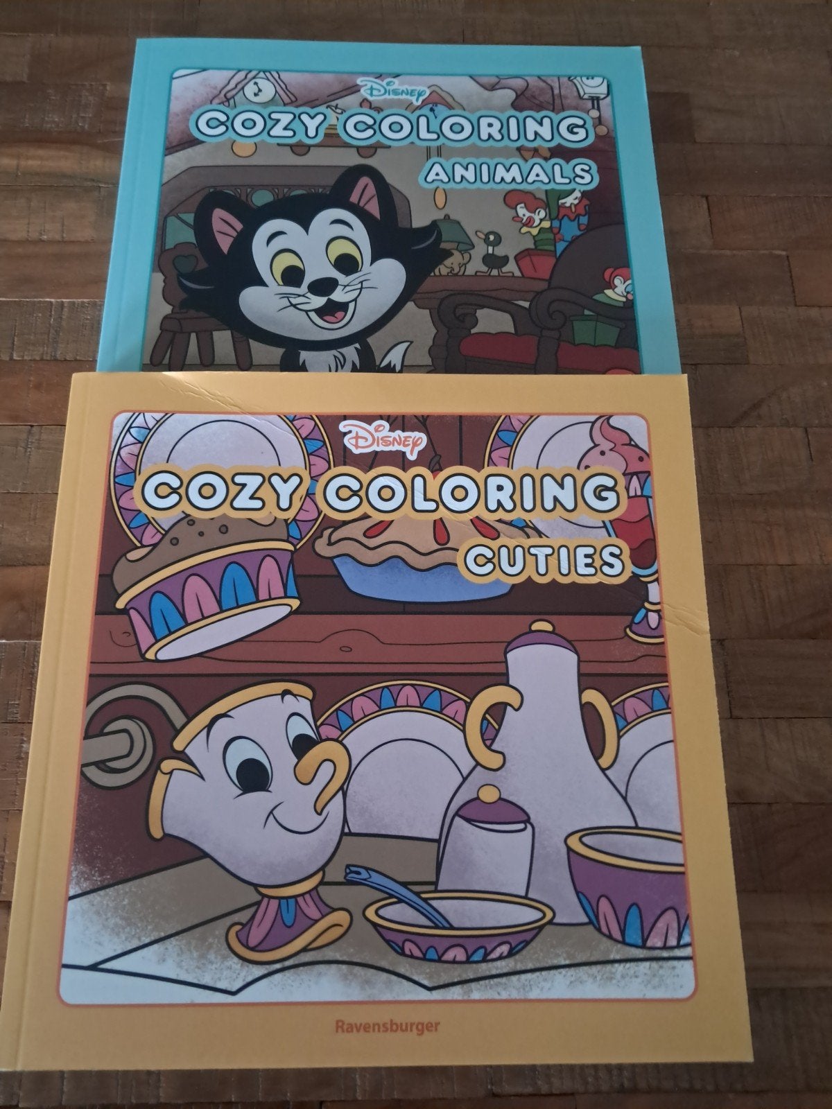 2x Disney Cozy Coloring Animals & Cuties - Nieuwstaat, Ophalen of Verzenden, Boek of Gids