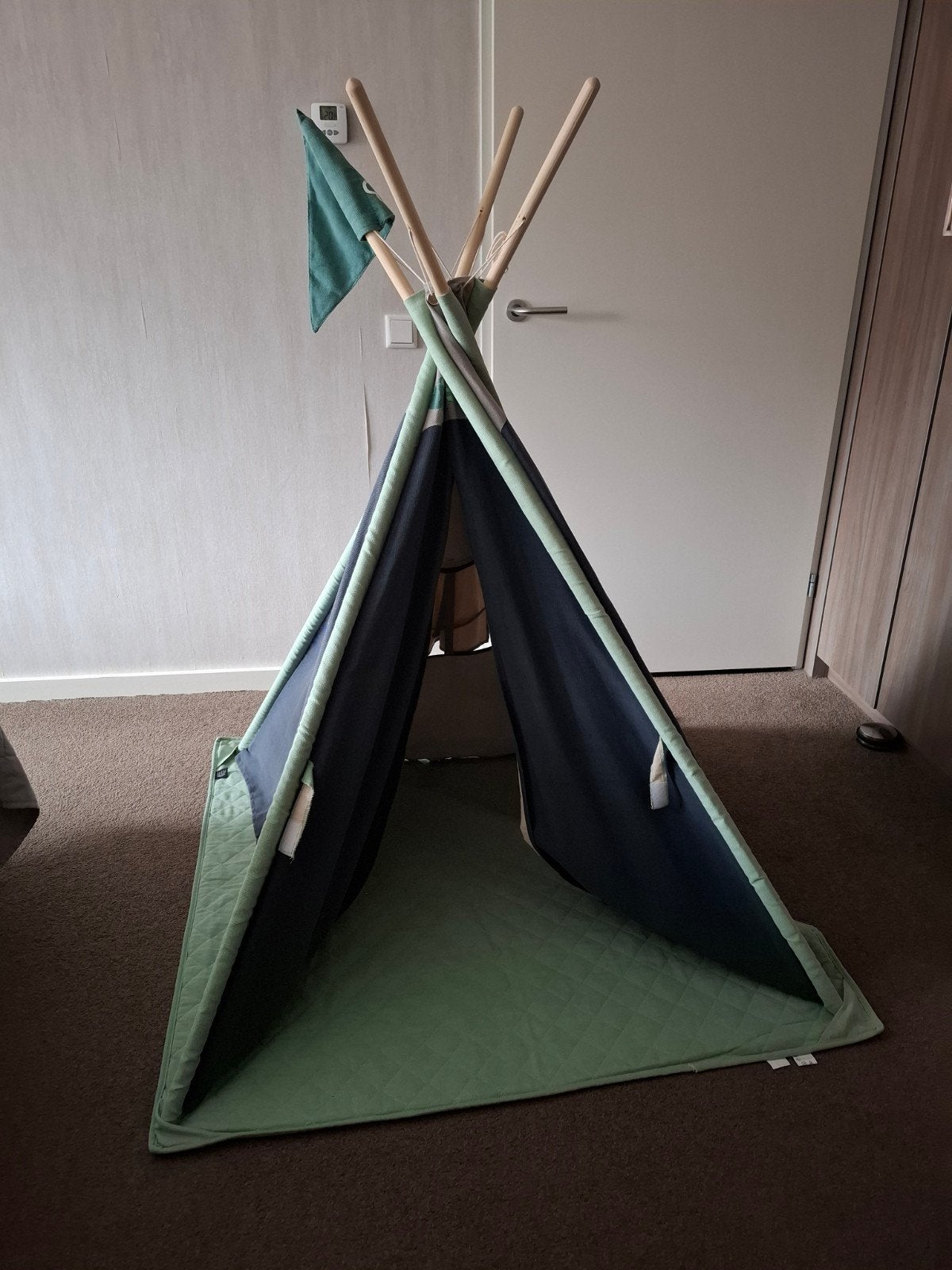 Petite Factory speeltent / tipi, Ophalen, Zo goed als nieuw