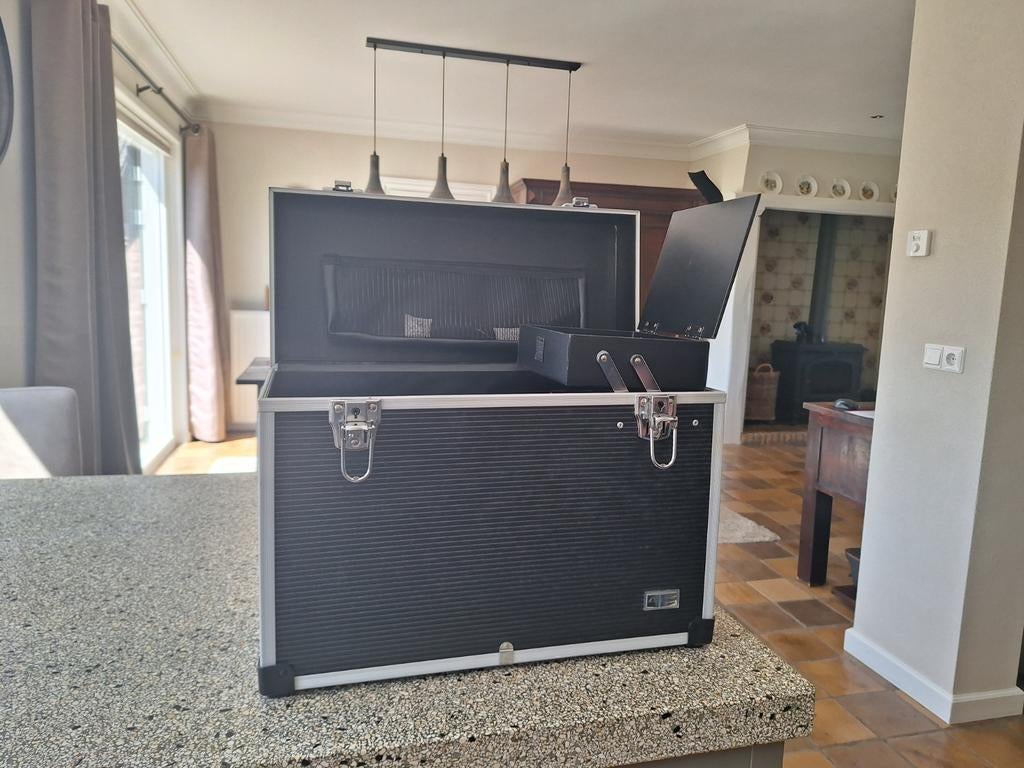Zwarte aluminium koffer, Wieltjes, 45 tot 55 cm, Nieuw, Minder dan 50 cm