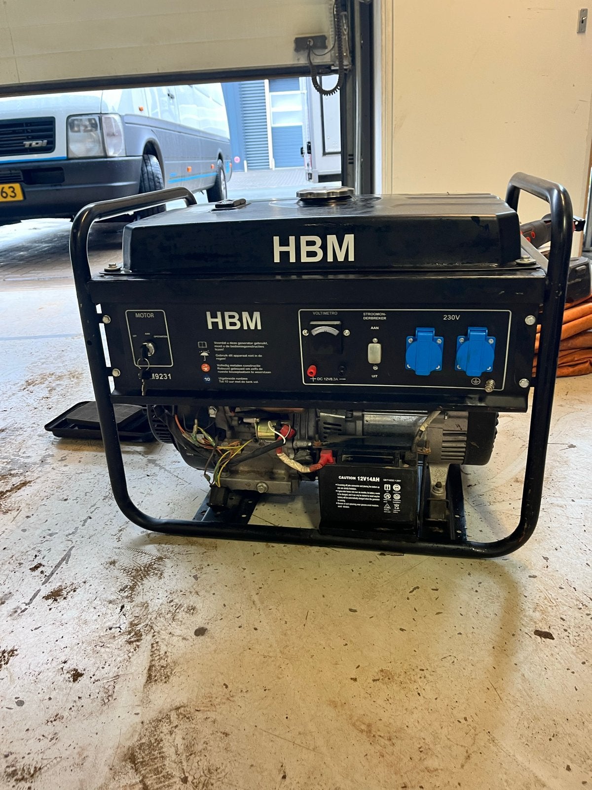 HBM Benzine Aggregaat met Elektrische Start, Ophalen, Elektrisch startend, Benzine, Zo goed als nieuw