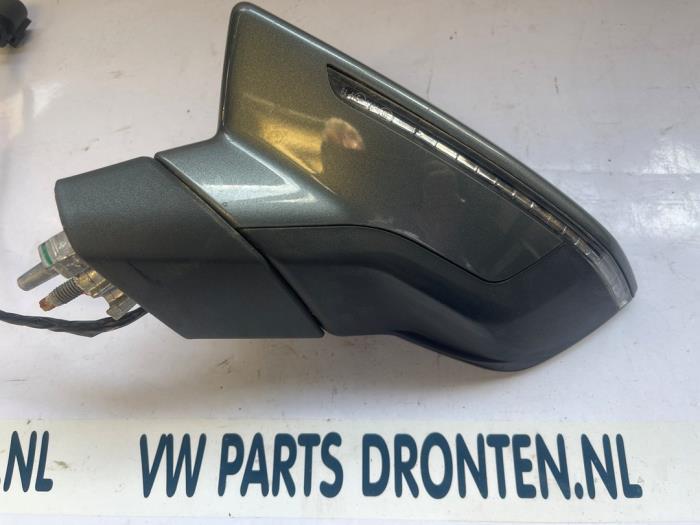 Buitenspiegel links van een Seat Arona, Gebruikt, -, Verzenden, -