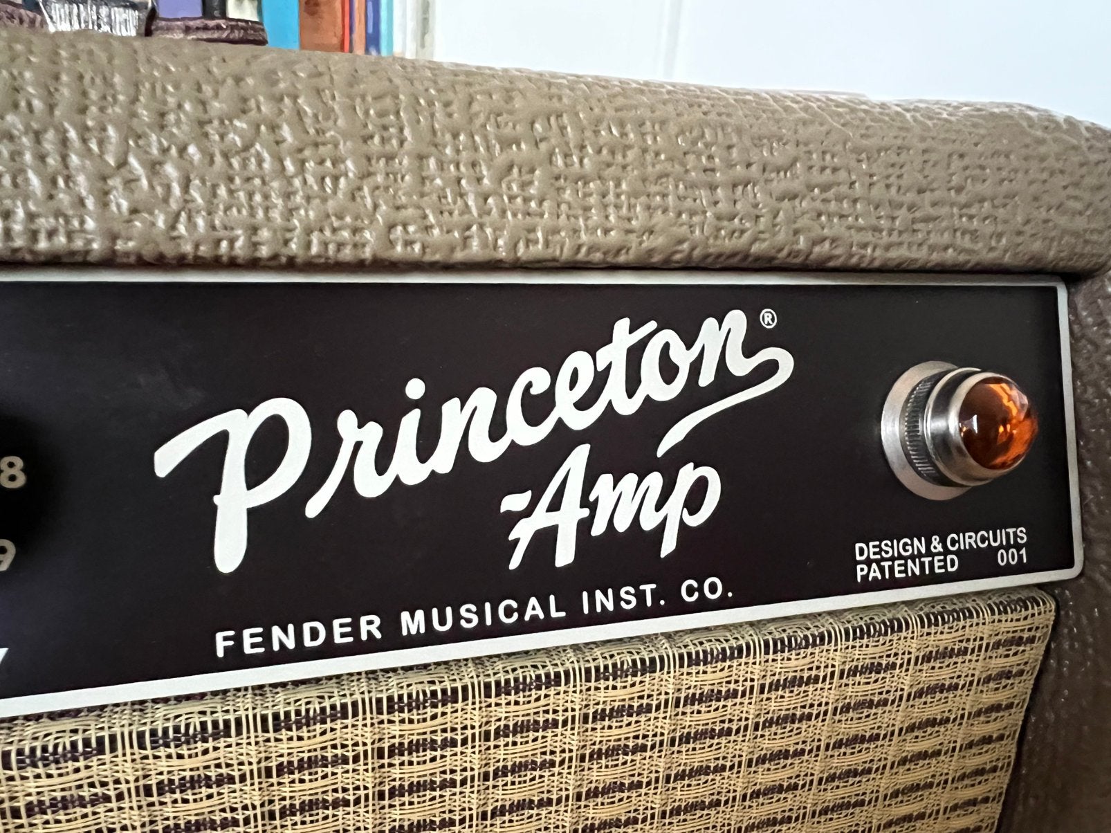 Foto 3 van Fender Pinceton Chris Stapleton (handwired Brownface)