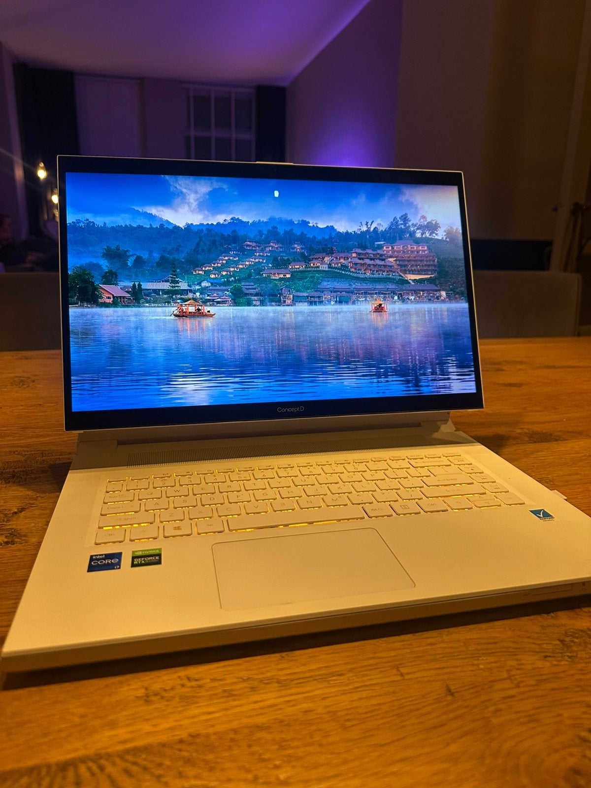 Acer ConceptD 7 Ezel | RTX 3080 | i7 | 32GB | 4K Touch, 2 tot 3 Ghz, 32 GB, Ophalen of Verzenden, Zo goed als nieuw